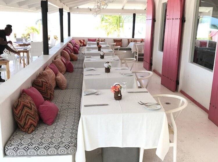 Dickenson Bay Oasis Antigua Village