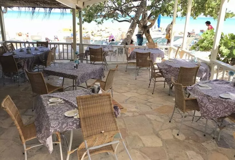 Dickenson Bay Oasis Antigua Village