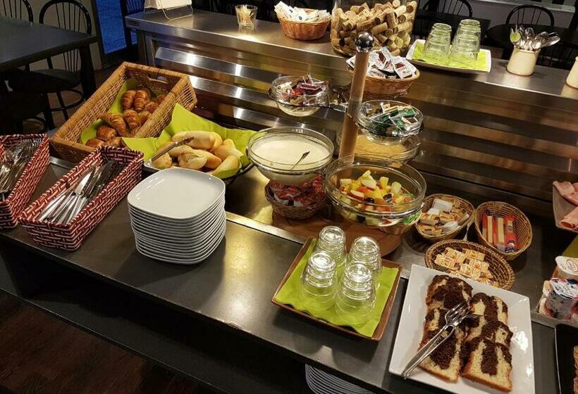 Brit Hotel   Montsoult La Croix Verte