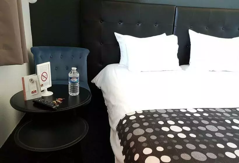 Brit Hotel   Montsoult La Croix Verte