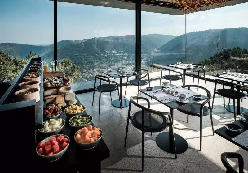 Casa De São Lourenço Burel Panorama Hotel Member Of Design Hotels