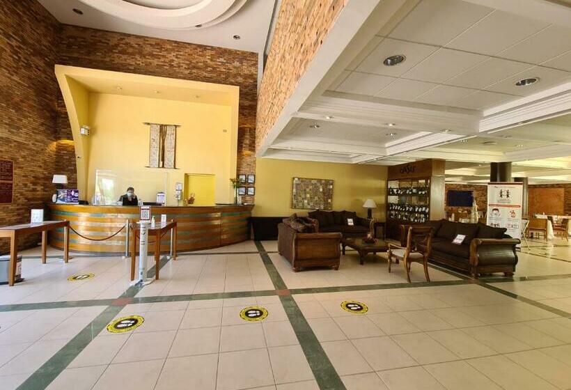 هتل Agua Del Desierto