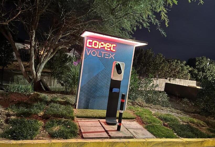 هتل Agua Del Desierto