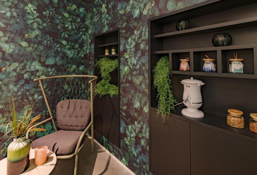 Aurora Boutique Hotel & Private Spa