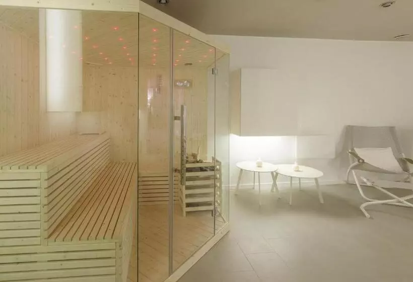 Aurora Boutique Hotel & Private Spa