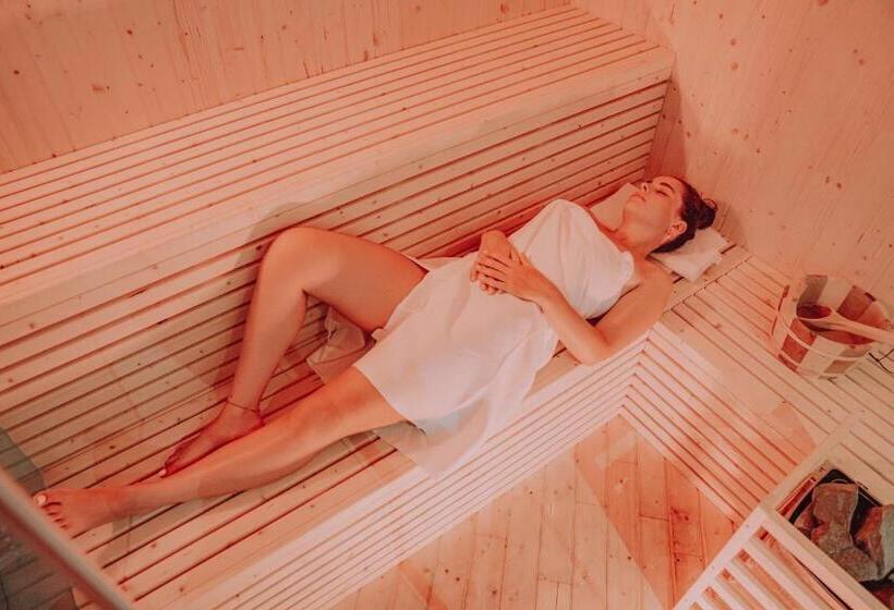 Aurora Boutique Hotel & Private Spa