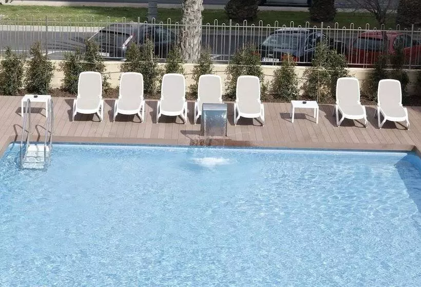 Отель Castilla Alicante