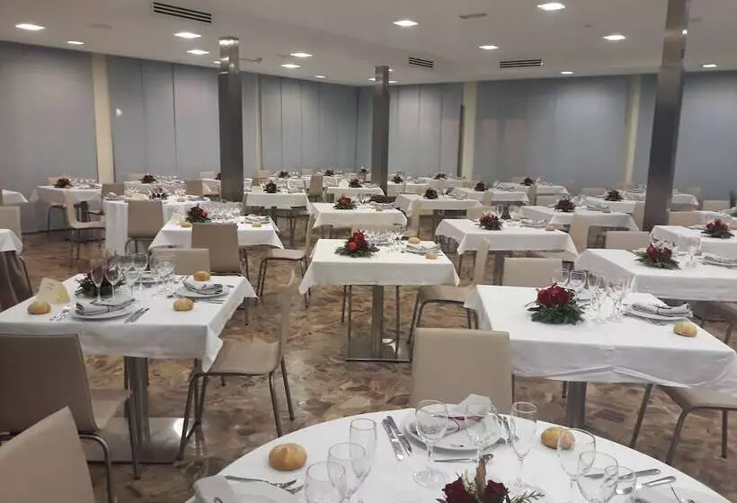 Отель Castilla Alicante