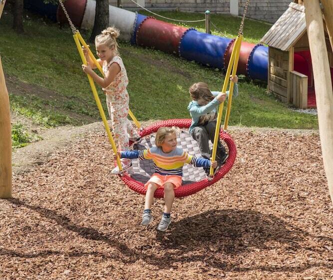 Отель Falkensteiner Club Funimation Katschberg