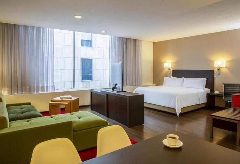 Отель Fiesta Inn Centro Historico