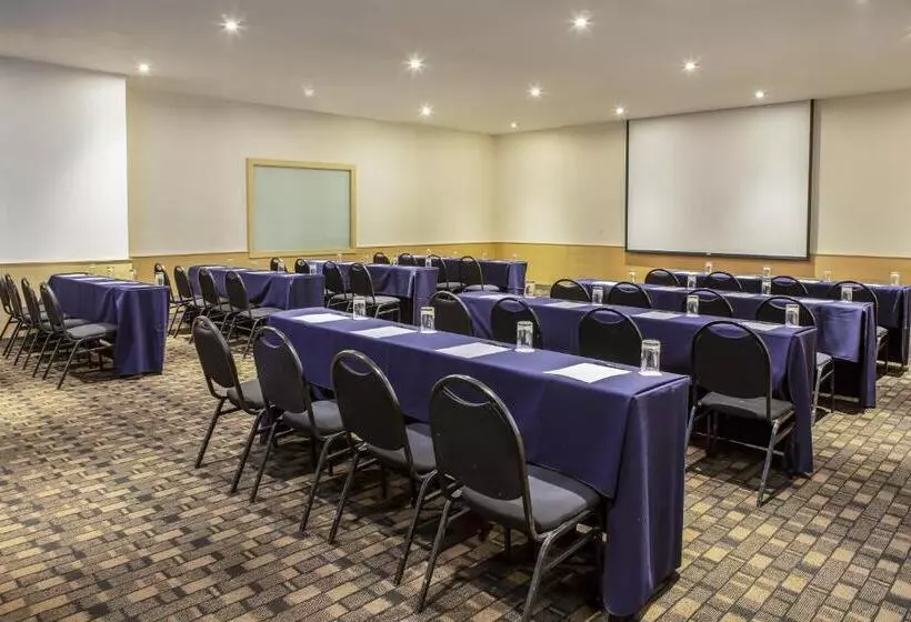 호텔 Fiesta Inn Centro Historico