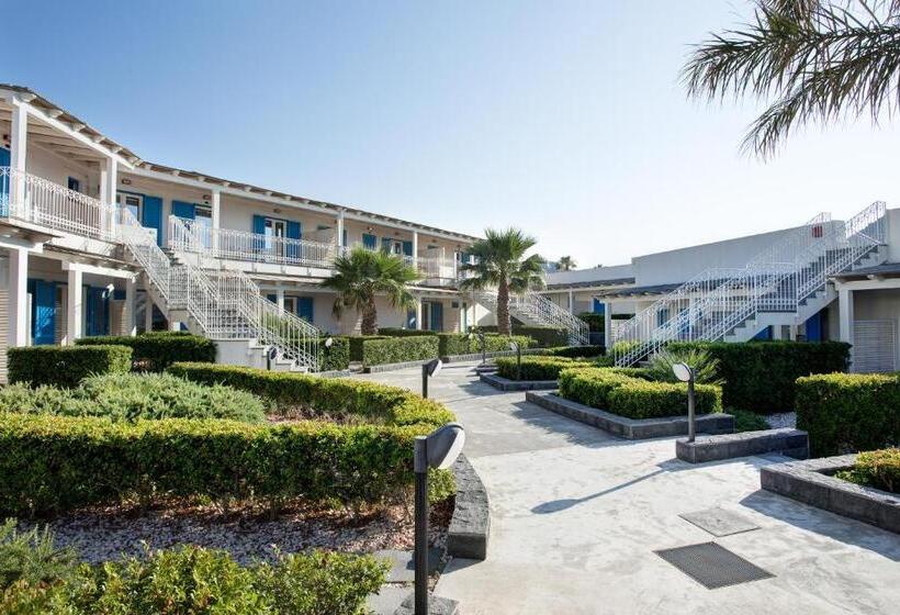 Otel Les Sables Noirs & Spa