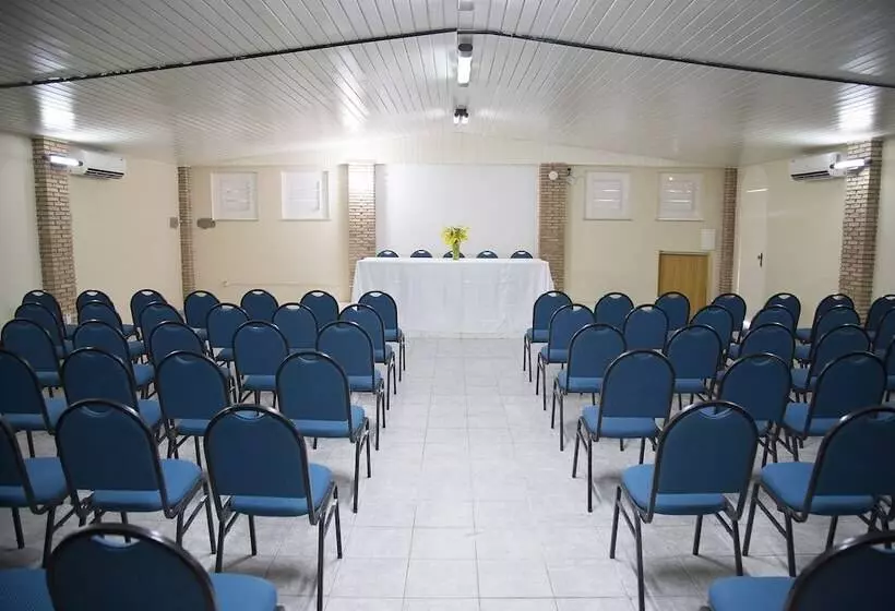 هتل Parque Das Aguas