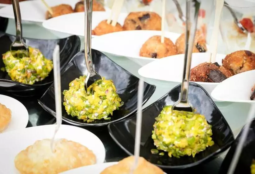 Отель Rocce Sarde