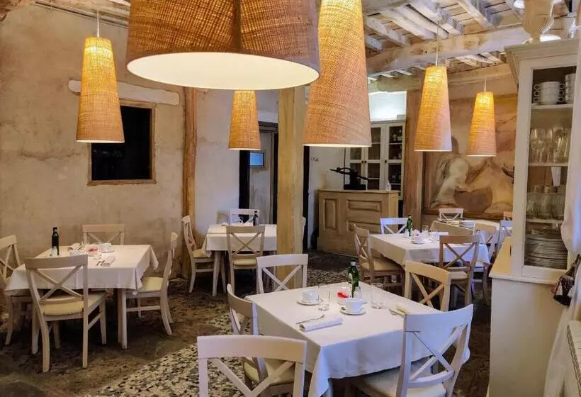 هتل روستایی Posada Restaurante Casa De La Sal