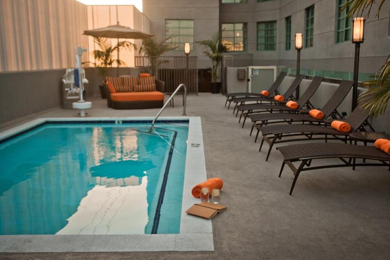 Отель Palihouse West Hollywood