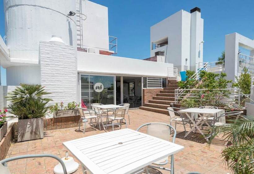 Urquiza Apart Hotel & Suites