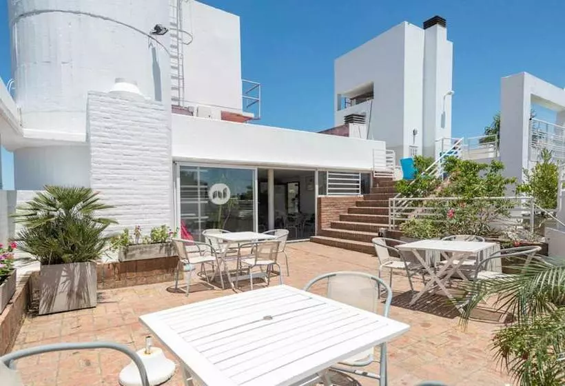 Urquiza Apart Hotel & Suites