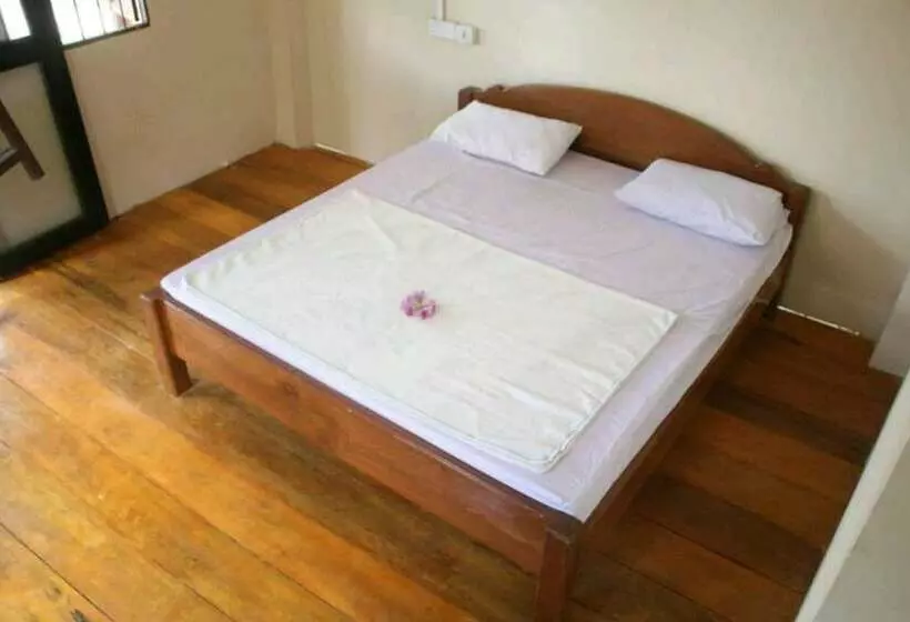 Hotelli Dolphin Bay Resort