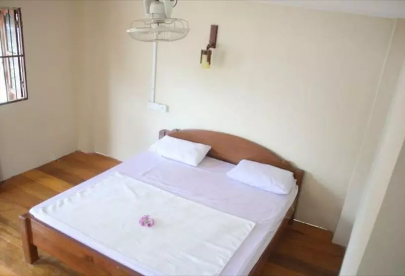 Hotelli Dolphin Bay Resort