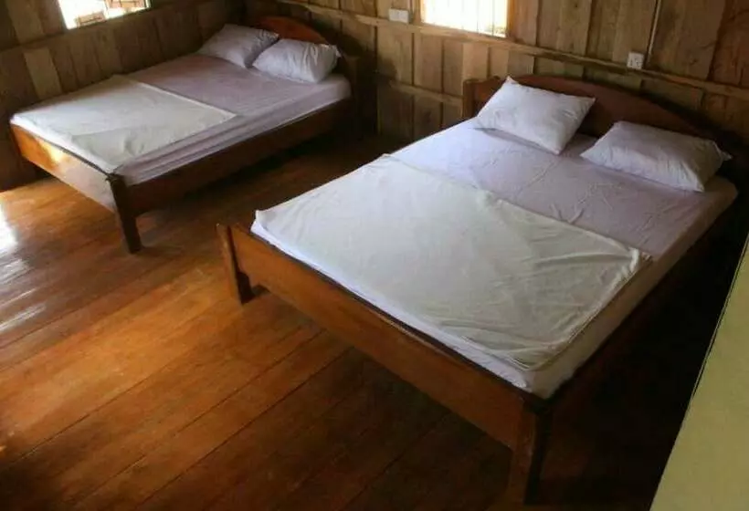 Hotelli Dolphin Bay Resort