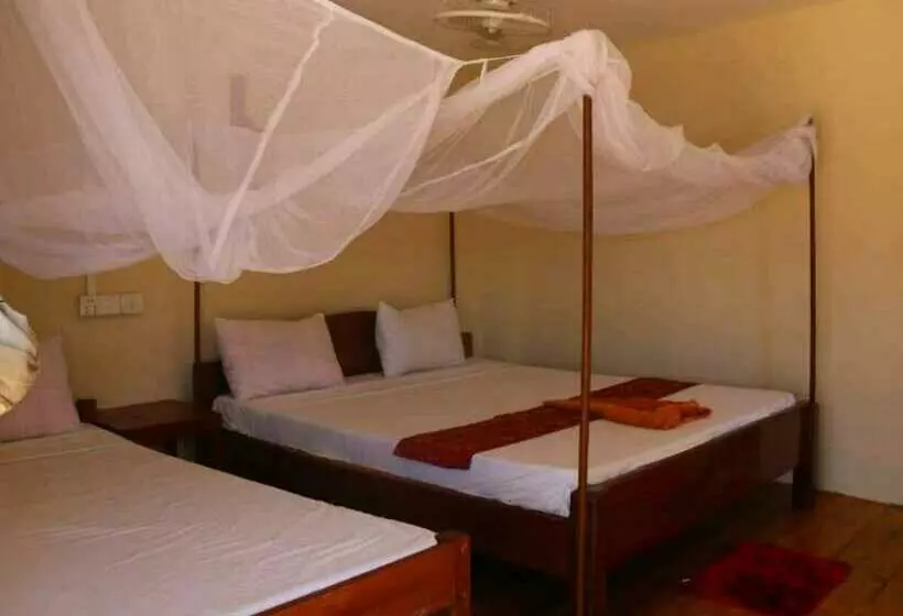 Hotelli Dolphin Bay Resort