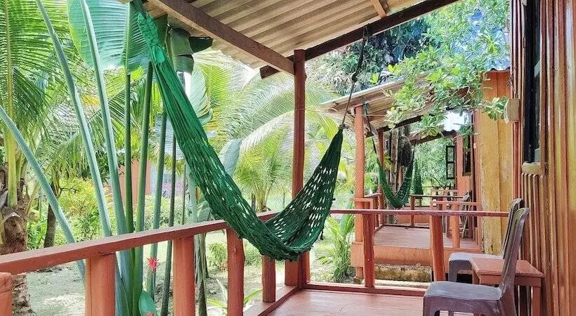 Hotelli Dolphin Bay Resort