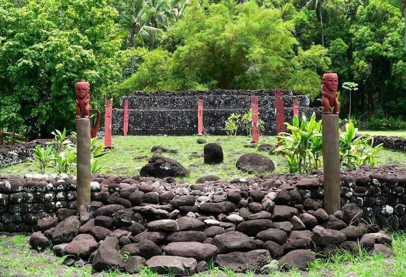 هتل Pension Te Miti Hostel