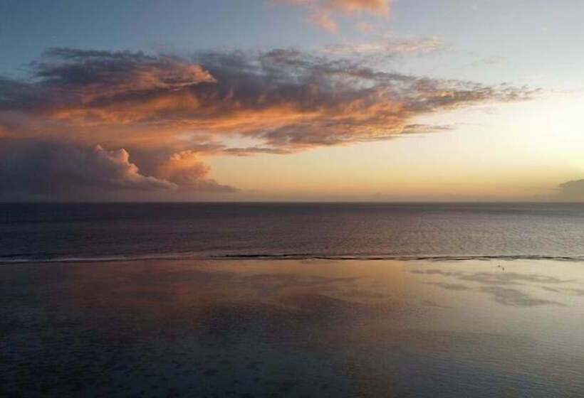 هتل Pension Te Miti Hostel