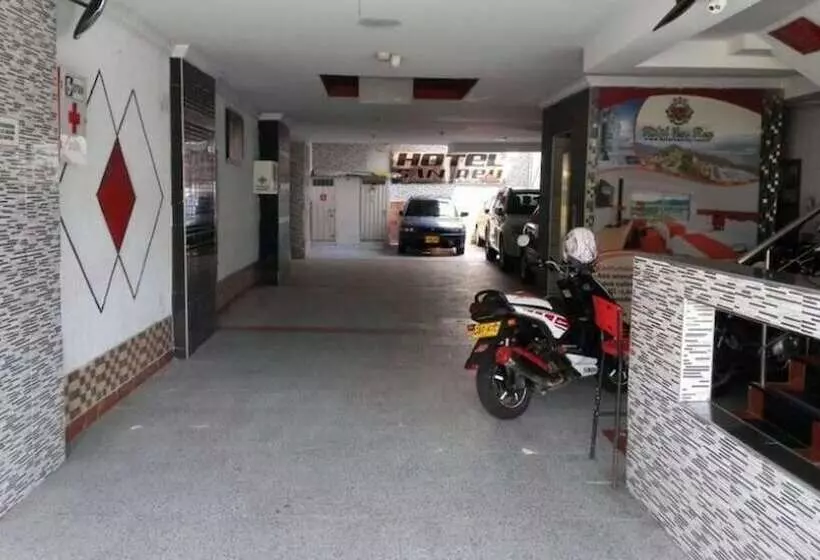 هتل San Rey