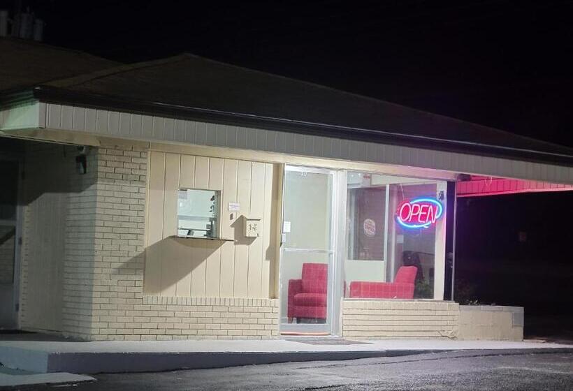 فندق Williamston Inn