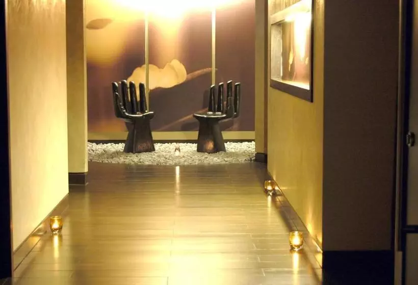 בית מלון כפרי Cascais Miragem Health & Spa