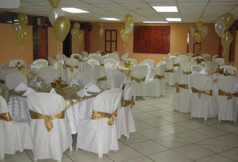 호텔 Mediterráneo Plaza