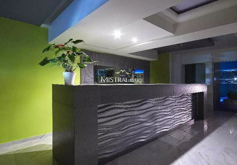 酒店 Mistral Bay