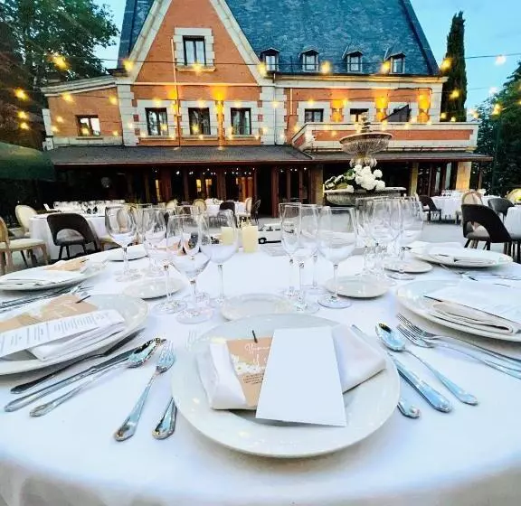 Отель Palacio De Miraflores