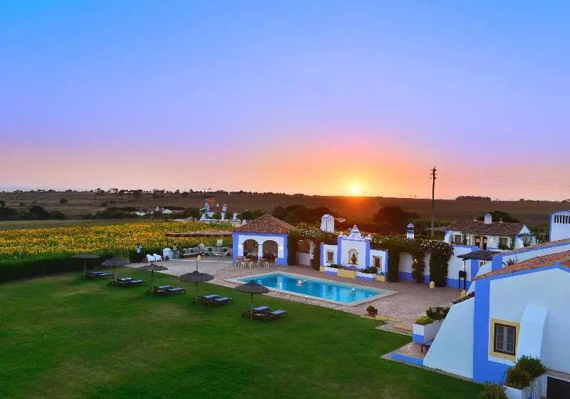 Сельский отель Herdade Do Touril
