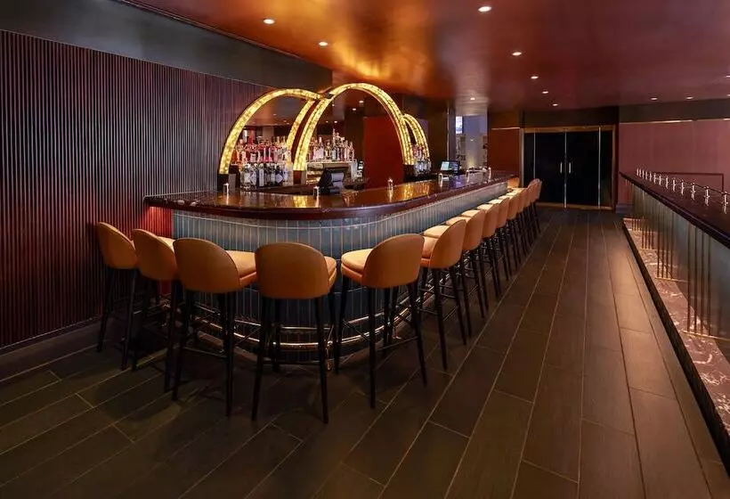 The Lexington Hotel, Autograph Collection