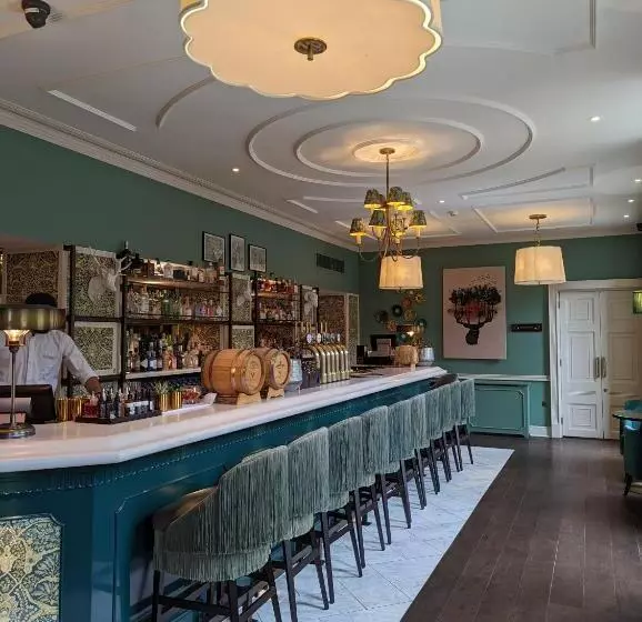 هتل Richmond Hill