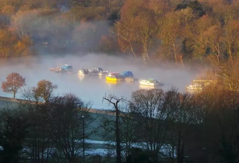 هتل Richmond Hill