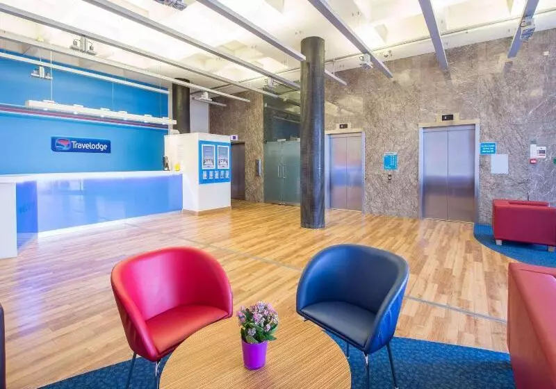 酒店 Travelodge London Chessington Tolworth