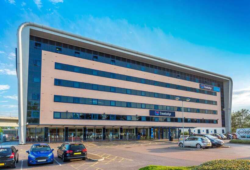 هتل Travelodge London City Airport