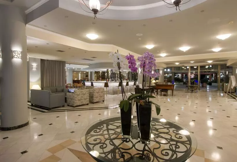 Hydramis Palace Beach Resort