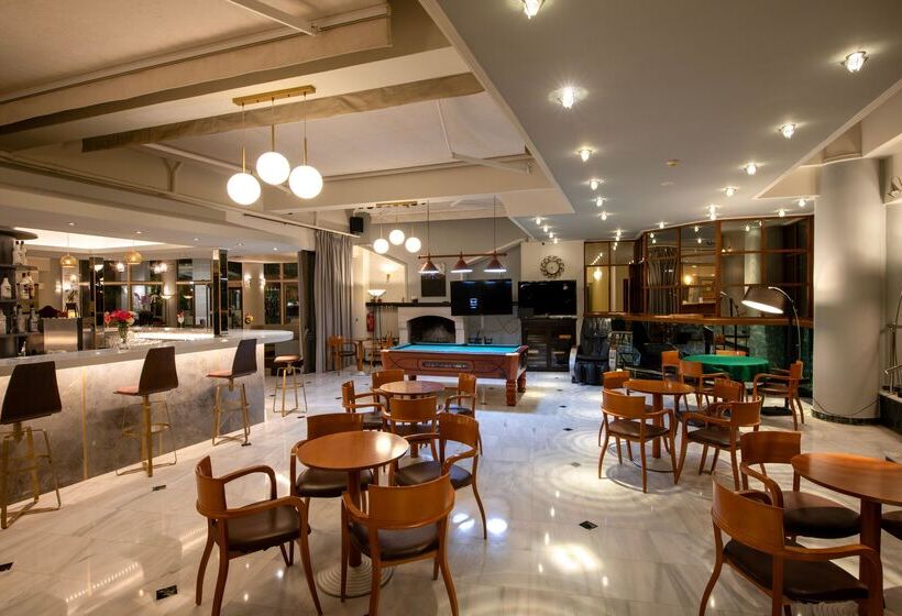 Hydramis Palace Beach Resort