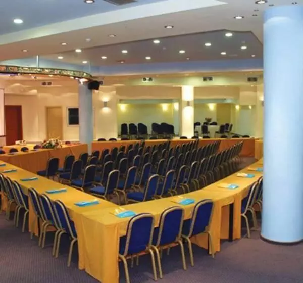 Hydramis Palace Beach Resort