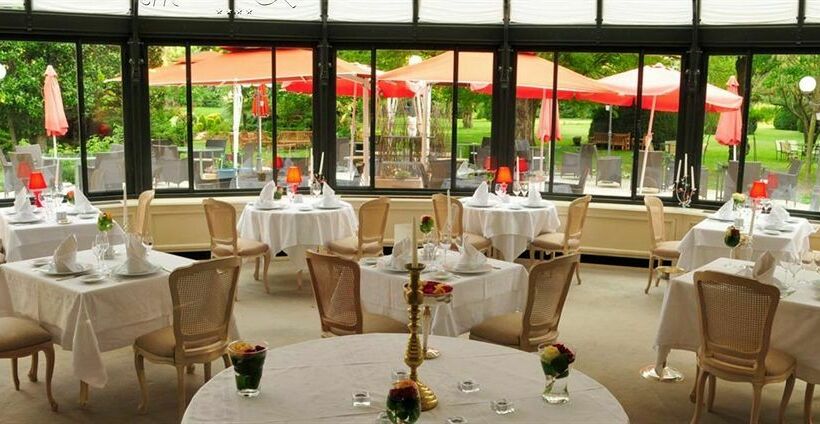 Manoir De La Roseraie Chateaux & Hotels De France