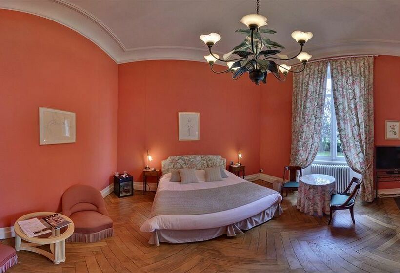 Manoir De La Roseraie Chateaux & Hotels De France