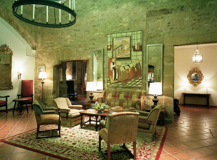 Parador De Santo Domingo Bernardo De Fresneda