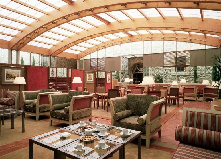 Parador De Santo Domingo Bernardo De Fresneda