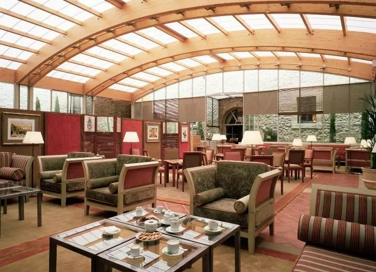 Parador De Santo Domingo Bernardo De Fresneda