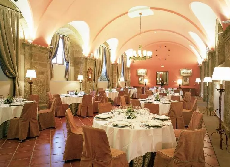 Parador De Santo Domingo Bernardo De Fresneda